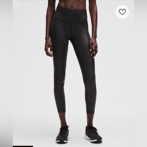 Lululemon Wunder Train High-Rise Tight 25” in Black Matte Foil
